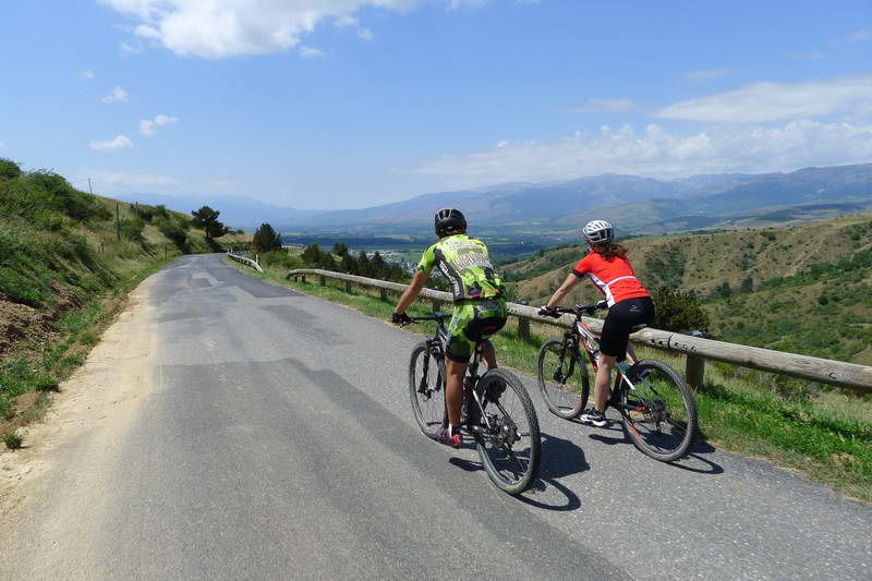 tours-rutas-a-medida-pirineos-cerdanya-a-mida-cerdanya-excursions-btt-bici-rutes
